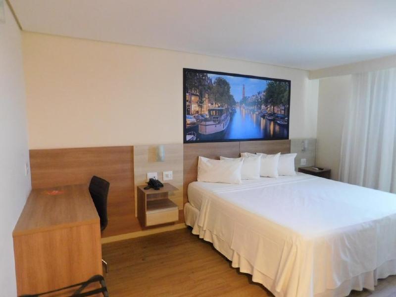 Hotel Amsterdam Montes Claros Exterior photo
